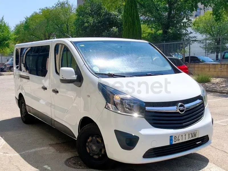 Usado Opel Vivaro 125 CV (91 kW) 2018 Blanco Monovolumen