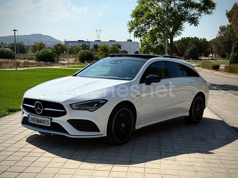 Blanco Usado 2020 Mercedes CLA250e Shooting Brake Familiar | 31.500 € - Imagen 1/4