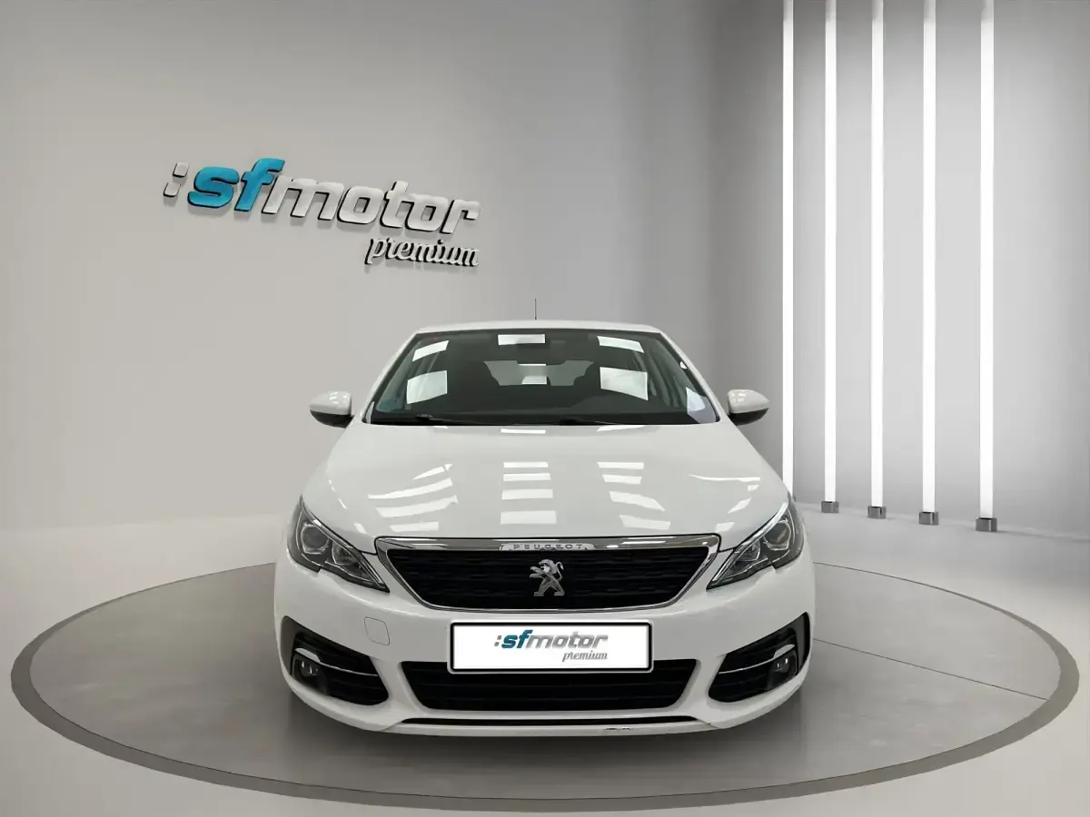 Usado Peugeot 308 Active 131 CV (96 kW) 2021 Blanco Utilitario