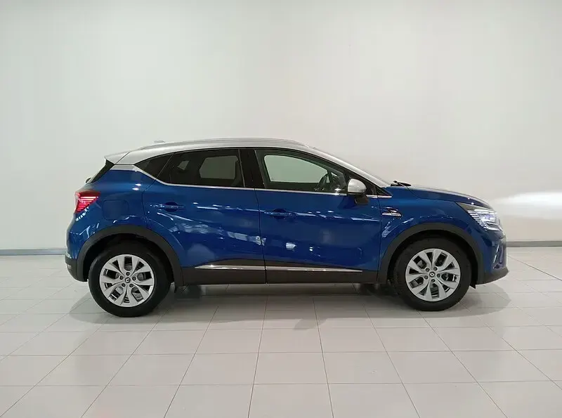 Usado Renault Captur Zen 140 CV (102 kW) 2021 Azul SUV