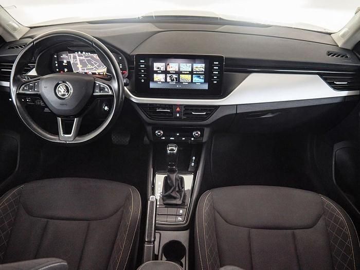 Usado Skoda Kamiq Ambition 115 CV (84 kW) 2020 Gris plata SUV