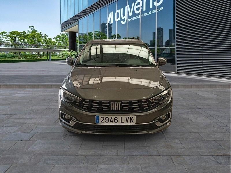 Usado Fiat Tipo Life 131 CV (96 kW) 2021 Gris Berlina