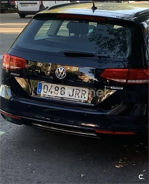 Usado VW Passat Advance 120 CV (88 kW) 2016 Negro Familiar