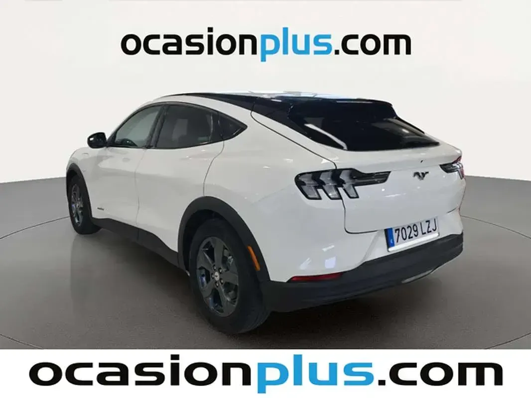 Usado Ford Mustang Mach-E 197 kW (269 CV) 2022 Blanco SUV