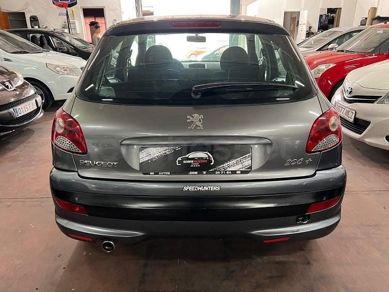 Usado Peugeot 206 75 CV (55 kW) 2010 Gris / plata Berlina