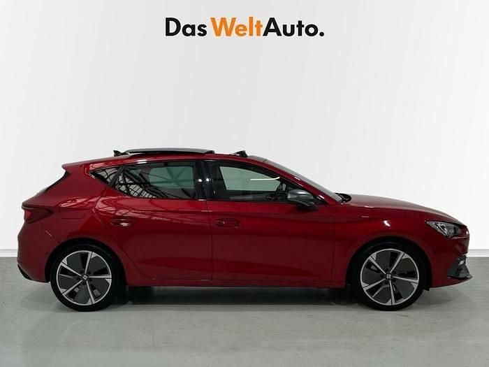 Usado Seat Leon FR 150 CV (110 kW) 2021 Rojo