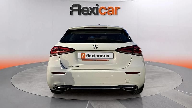 Usado Mercedes A200 150 CV (110 kW) 2019 Blanco Berlina