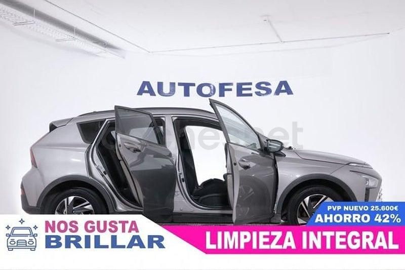 Usado Hyundai Bayon 100 CV (73 kW) 2021 Gris / plata SUV
