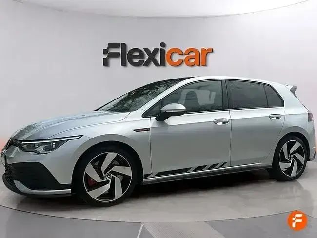 Begagnad VW Golf VIII GTI Clubsport 301 HK (221 kW) 2022 Grå