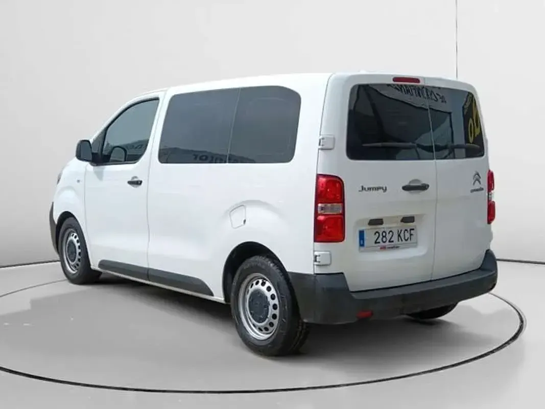 Usado Citroën Jumpy Comfort 116 CV (85 kW) 2017 Blanco Monovolumen