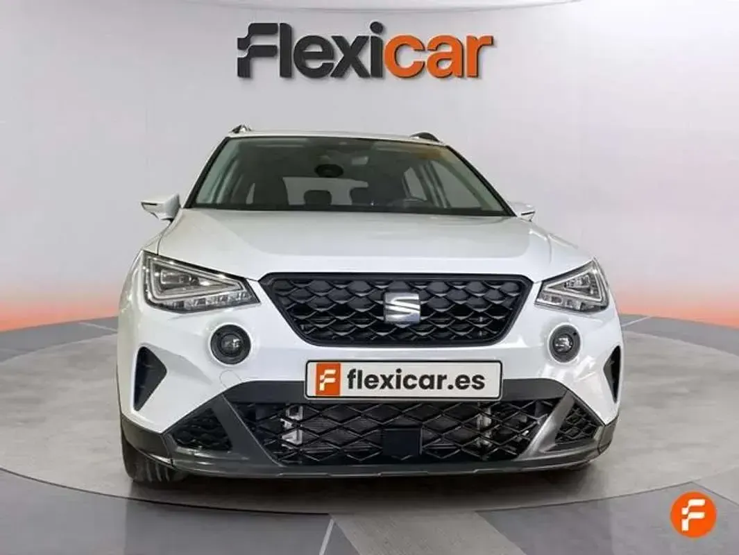 Usado Seat Arona Style 116 CV (85 kW) 2024 Blanco SUV