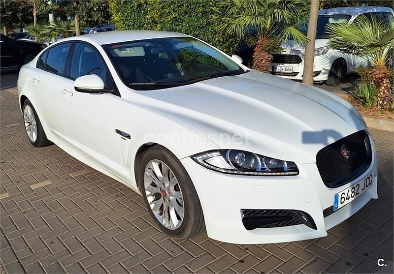 Usado Jaguar XF R-Sport 240 CV (176 kW) 2015 Blanco Berlina