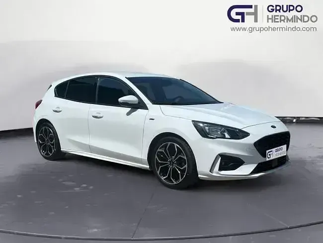 Usado Ford Focus ST-Line 125 CV (91 kW) 2022 Blanco