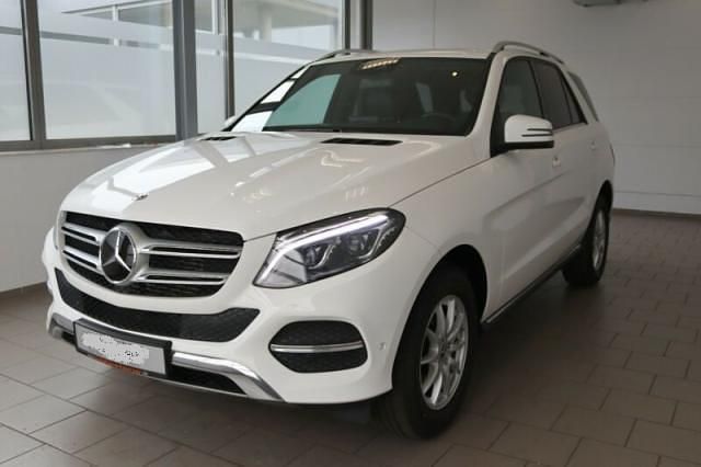Usado Mercedes GLE250 204 CV (150 kW) 2018 Blanco SUV