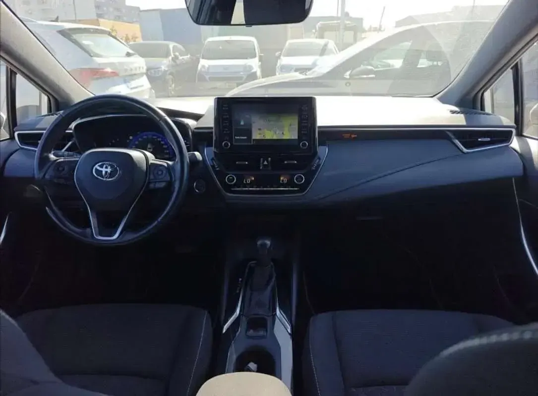 Usado Toyota Corolla Active 122 CV (89 kW) 2022 Blanco Utilitario