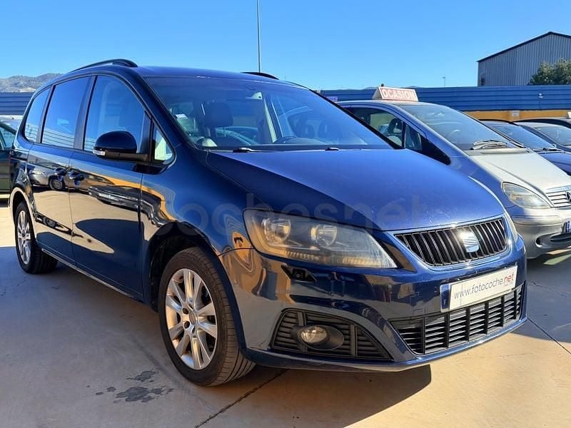 Usado Seat Alhambra Ecomotive 140 CV (102 kW) 2012 Azul Monovolumen