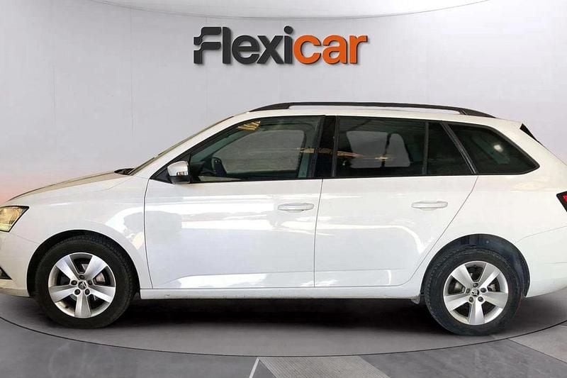 Usado Skoda Fabia Active 95 CV (69 kW) 2019 Blanco Utilitario