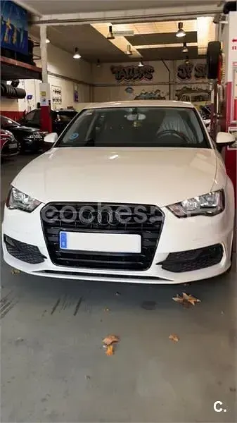 Usado Audi A3 S-Line 110 CV (80 kW) 2015 Blanco Berlina