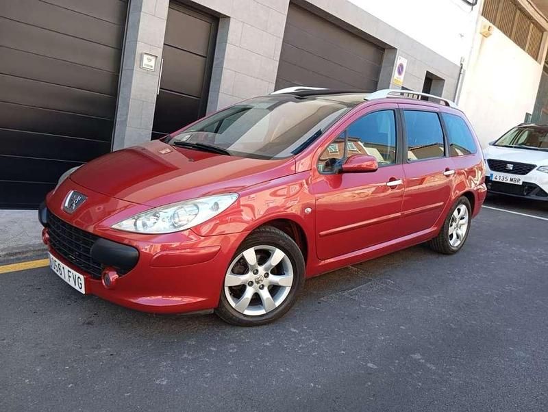 Rojo Usado 2007 Peugeot 307 Familiar | 5890 € - Imagen 1/4