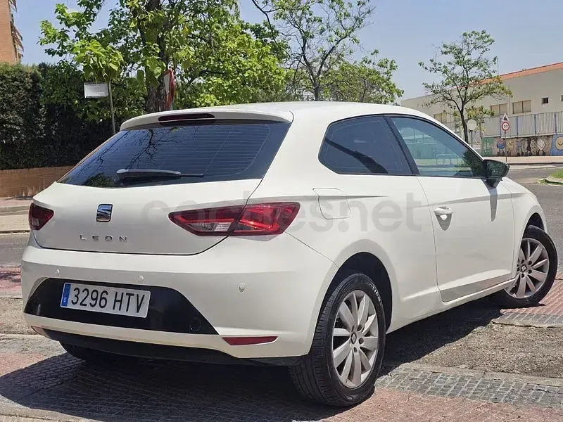 Usado Seat Leon SC Style 122 CV (89 kW) 2013 Blanco Utilitario