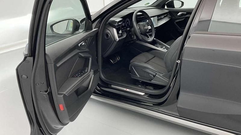 Usado Audi A3 Sportback S-Line 150 CV (110 kW) 2023 Negro Utilitario
