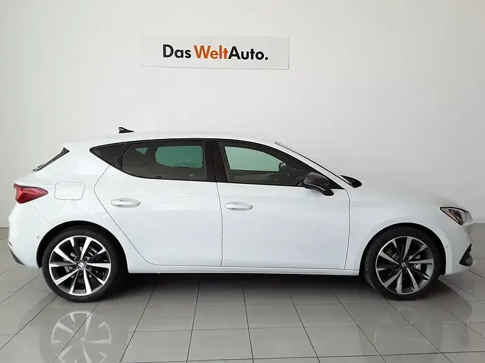 Nuevo Seat Leon FR 150 CV (110 kW) 2026 Blanco