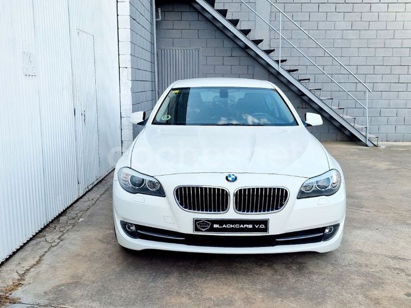 Begagnad BMW 520 Efficient Dynamics 184 HK (135 kW) 2012 Vit Sedan