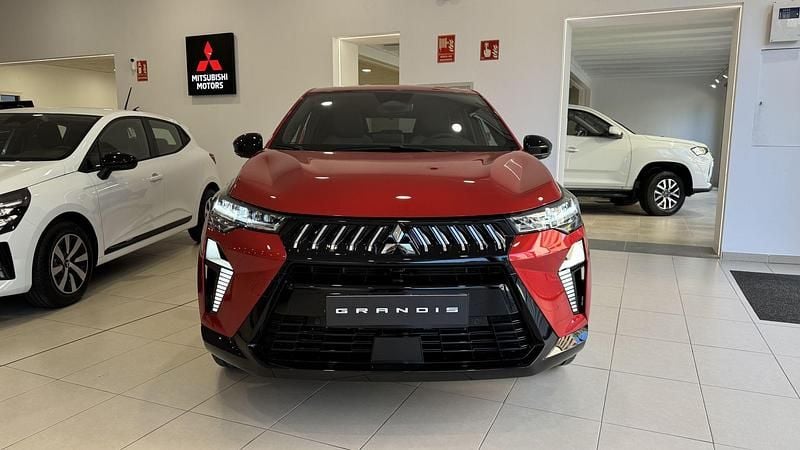 Nuevo Mitsubishi Grandis 158 CV (116 kW) 2025 Rojo SUV