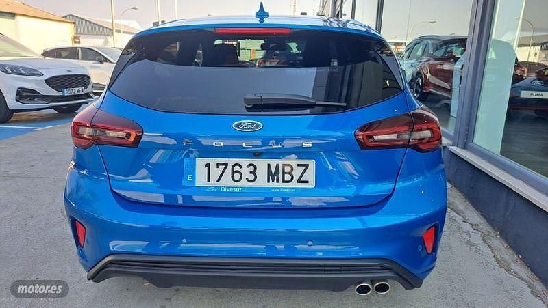 Usado Ford Focus ST-Line 125 CV (91 kW) 2022 Azul Berlina