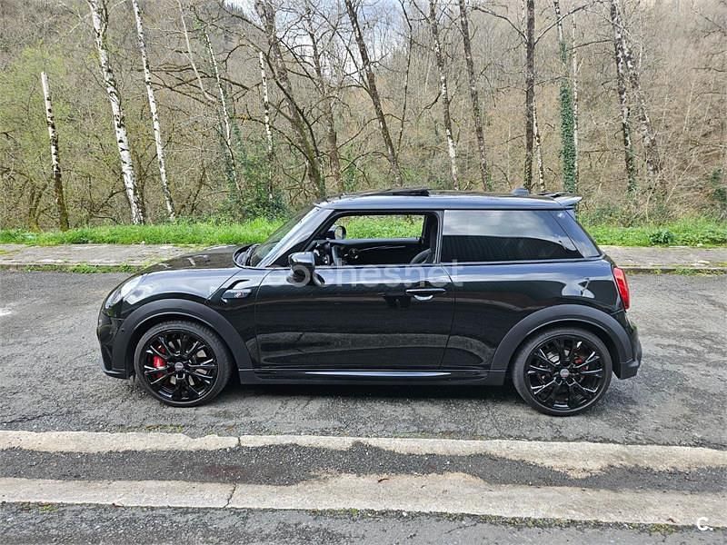 Usado Mini John Cooper Works 231 CV (169 kW) 2023 Negro Utilitario