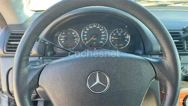 Usado Mercedes ML320 218 CV (160 kW) 2003 Gris / plata SUV