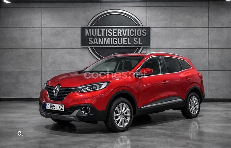 Usado Renault Kadjar Zen 130 CV (95 kW) 2015 Rojo SUV