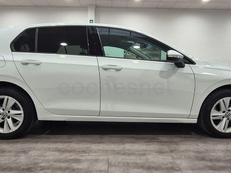 Usado VW Golf VIII 115 CV (84 kW) 2022 Blanco Berlina