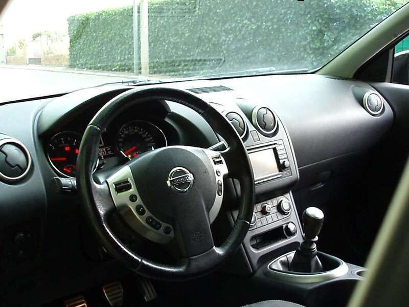 Usado Nissan Qashqai Tekna 110 CV (80 kW) 2012 Negro SUV