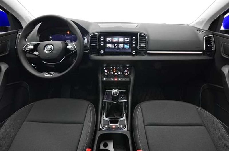 Usado Skoda Karoq Ambition 116 CV (85 kW) 2022 Azul SUV