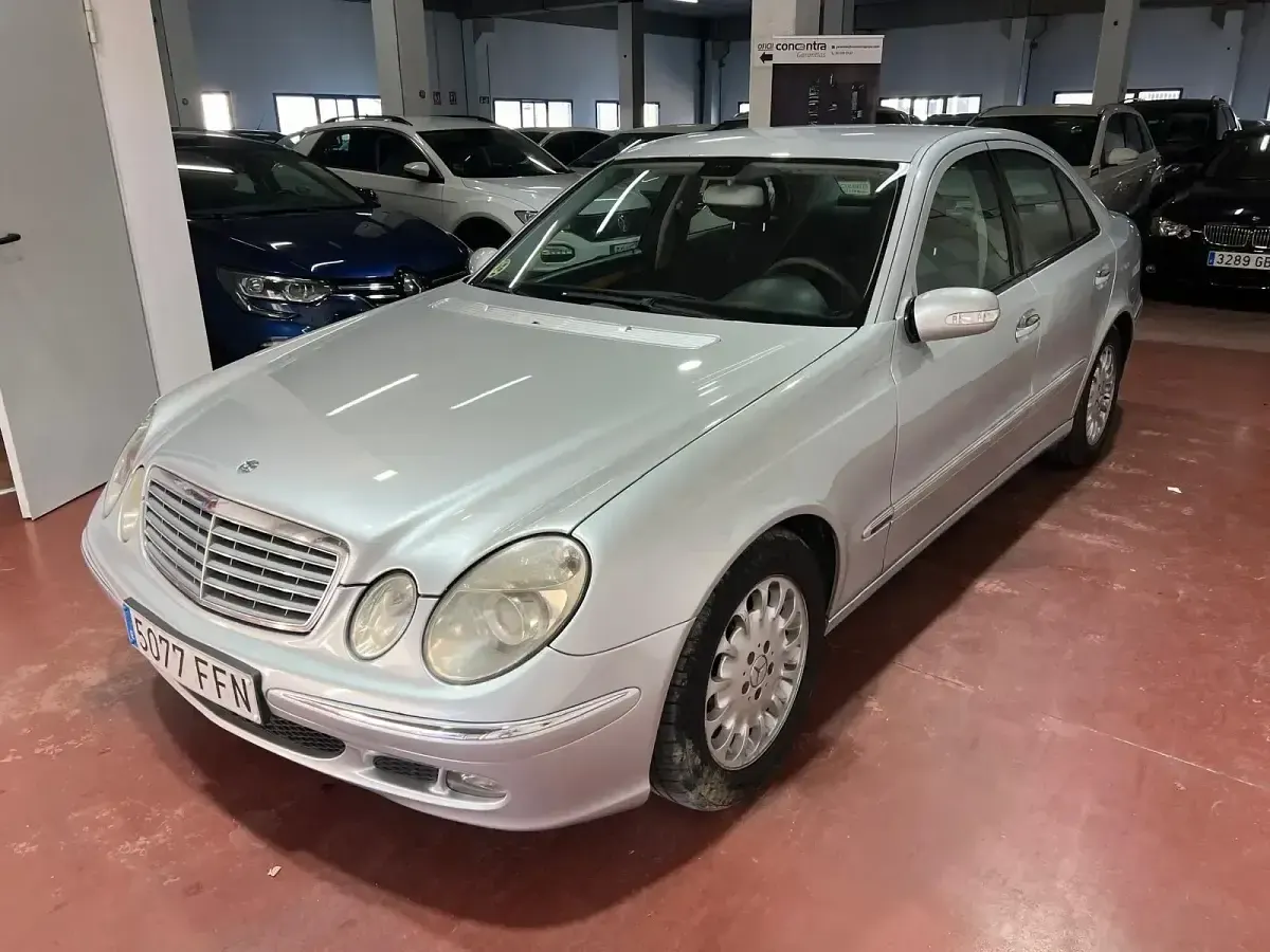 Occasion Mercedes E220 Elegance 150 PK (110 kW) 2006 Grijs Sedan