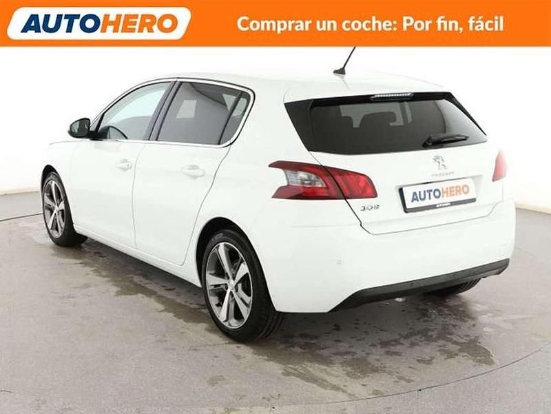 Usado Peugeot 308 Allure 131 CV (96 kW) 2019 Blanco Utilitario