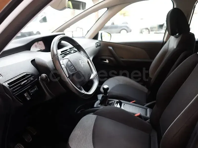 Usado Citroën C4 Picasso Feel 120 CV (88 kW) 2017 Blanco Monovolumen