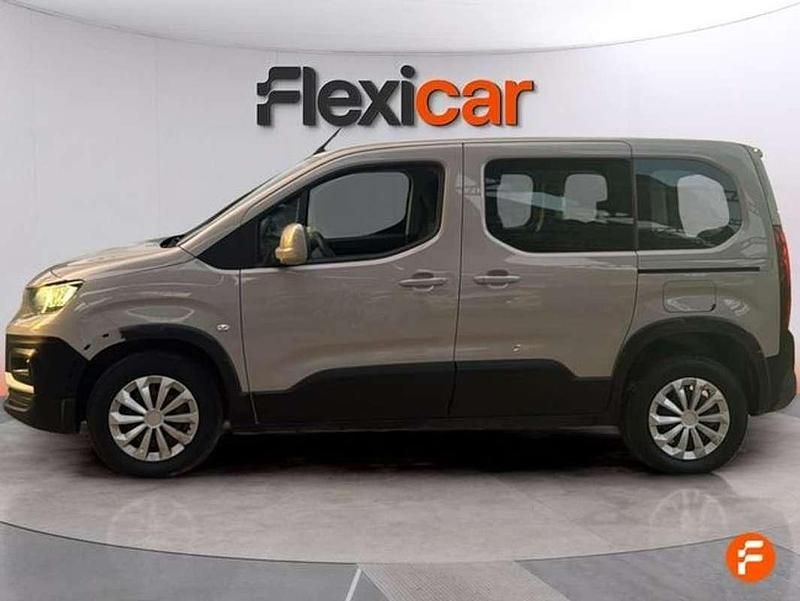 Usado Peugeot Rifter Active 102 CV (75 kW) 2021 Beige Monovolumen