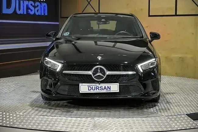 Usado Mercedes A180 116 CV (85 kW) 2019 Negro