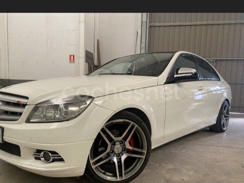 Blanco Usado 2008 Mercedes C200 Classic Berlina | 9990 € (Caro) - Imagen 1/4