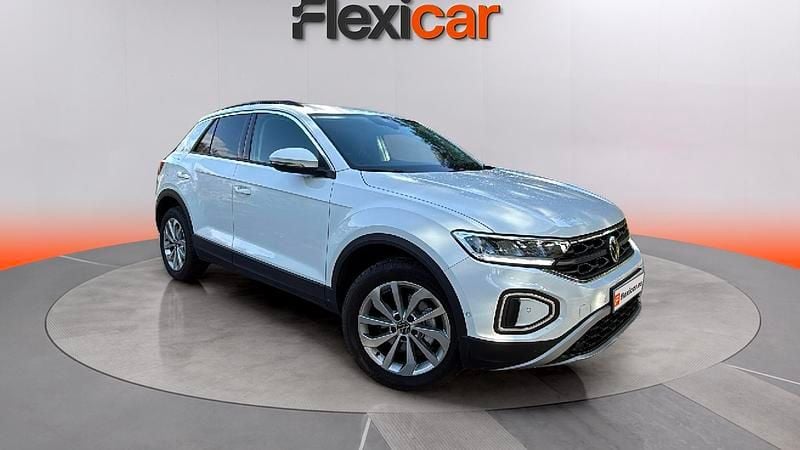 Usado VW T-Roc 116 CV (85 kW) 2025 Blanco SUV