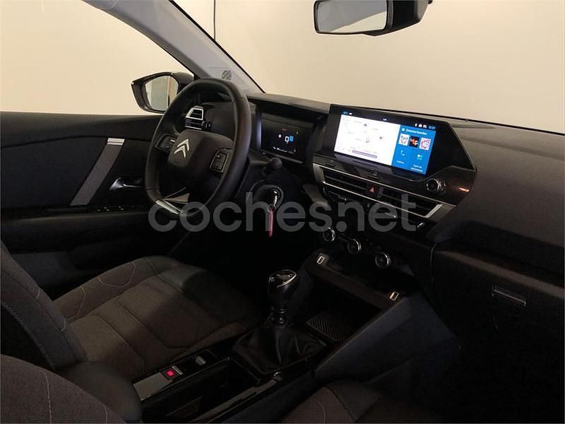 Usado Citroën C4 Feel 130 CV (95 kW) 2023 Rojo Berlina