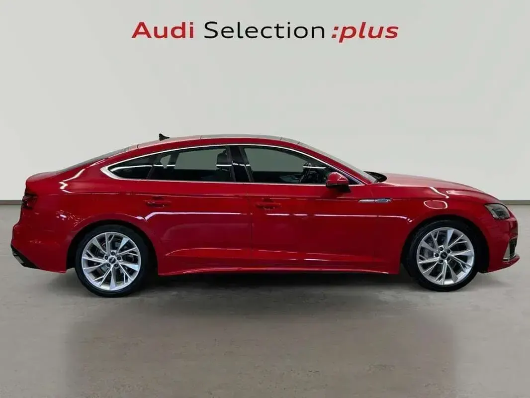 Usado Audi A5 Sportback Advanced 204 CV (150 kW) 2022 Rojo Utilitario