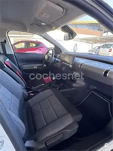 Usado Citroën C4 Cactus Shine 102 CV (75 kW) 2020 Blanco Utilitario