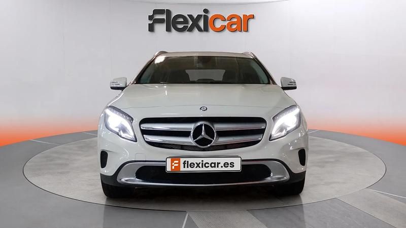 Usado Mercedes GLA200 Urban 136 CV (100 kW) 2016 Blanco SUV