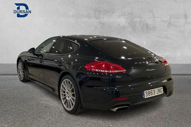 Usado Porsche Panamera 303 CV (222 kW) 2014 Negro Utilitario