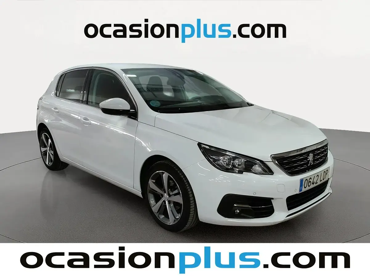 Usado Peugeot 308 Allure 110 CV (80 kW) 2019 Blanco Utilitario