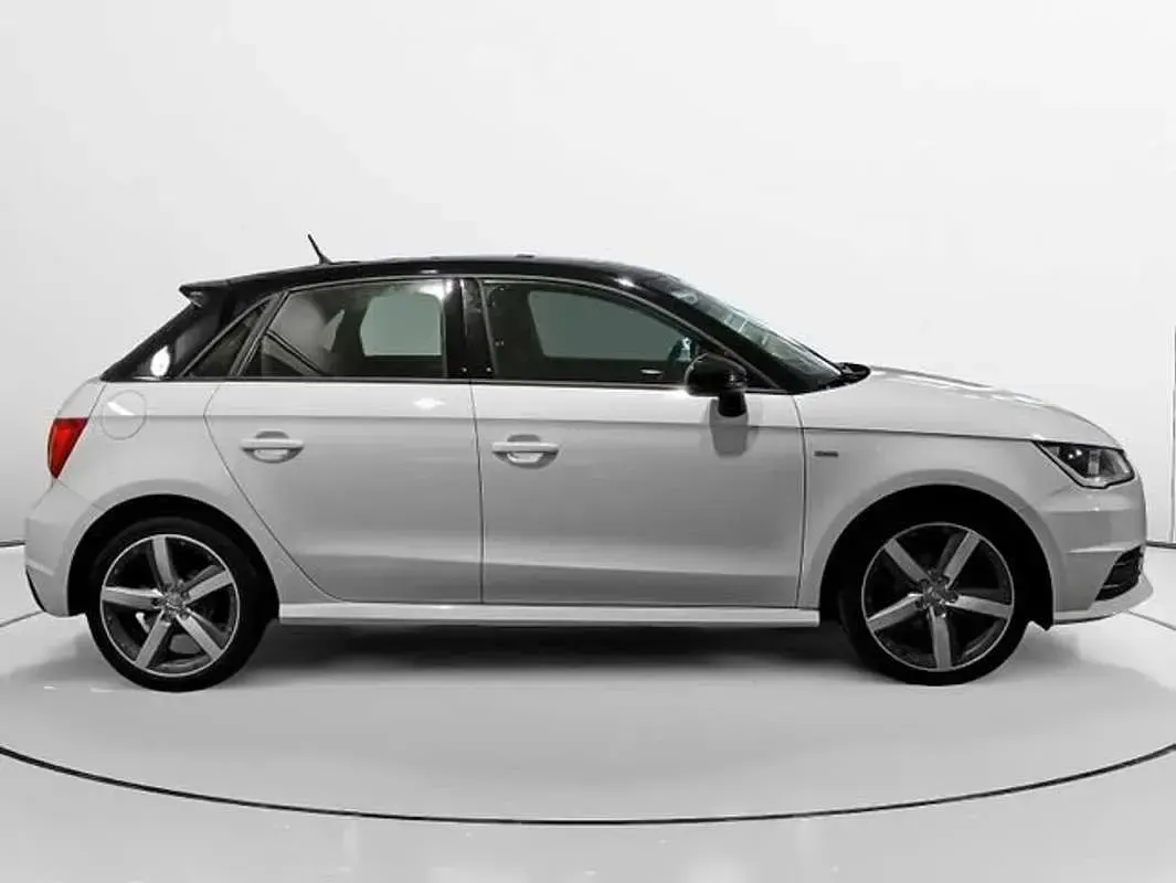 Usado Audi A1 Attraction 95 CV (69 kW) 2017 Blanco Utilitario