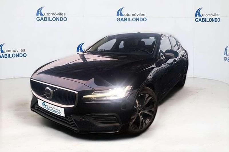 Usado Volvo S60 Core 197 CV (144 kW) 2022 Negro Berlina